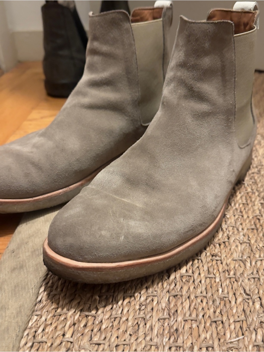 Chelsea Boots common projects 42